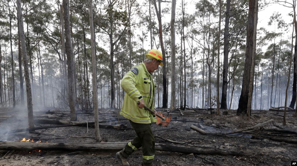 Ulja e temperaturave qetëson zjarret në Australi