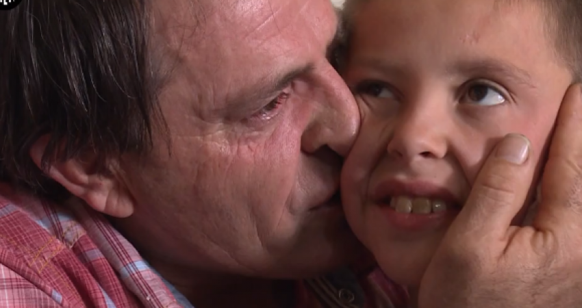 Babai i Alvin Berishës: Falë Zotit isha në Itali, shteti shqiptar nuk ka çuar asnjë letër