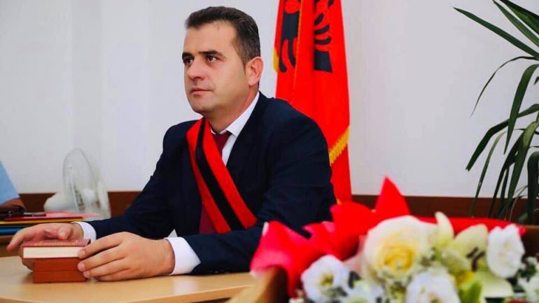 PD publikoi dokumentin për dënimin në Greqi, reagon kryebashkiaku i Mallakastrës