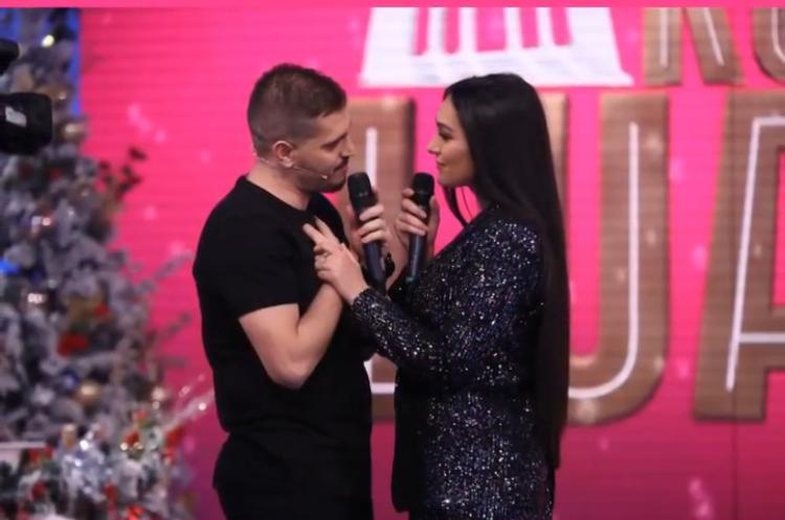 Prindër për herë të parë, zbulohet gjinia e bebit të Klea Hutës dhe Elgit Dodës