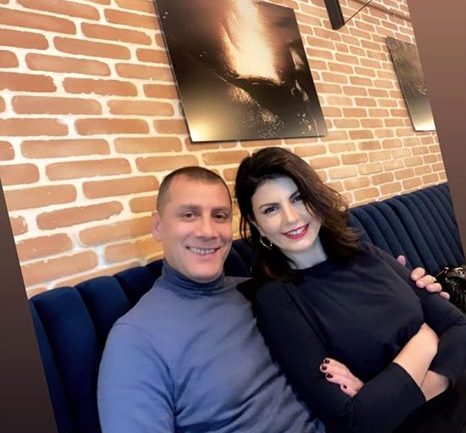 Rudina dhe Marku të pandarë, çifti poston foto në krahët e njëri-tjetrit
