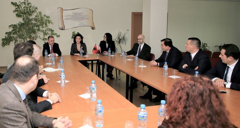 Ambasada e SHBA zbardh detaje nga takimi i Yuri Kim me prokurorët e SPAK