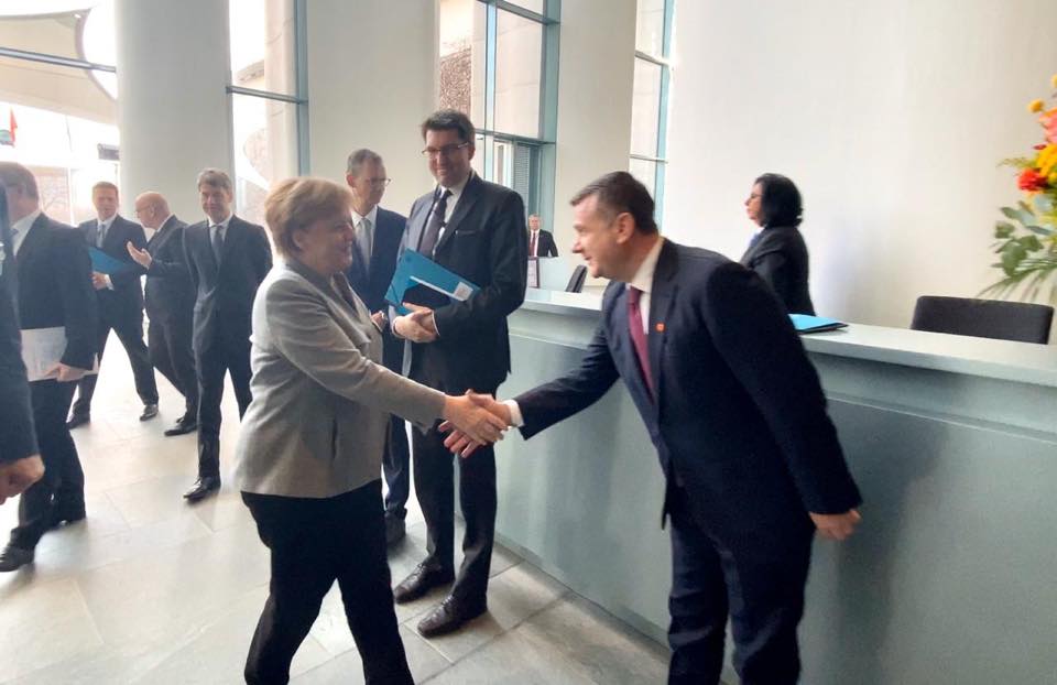 Balla: Shqipëria sheh te Merkel një simbol të besimit tek Europa