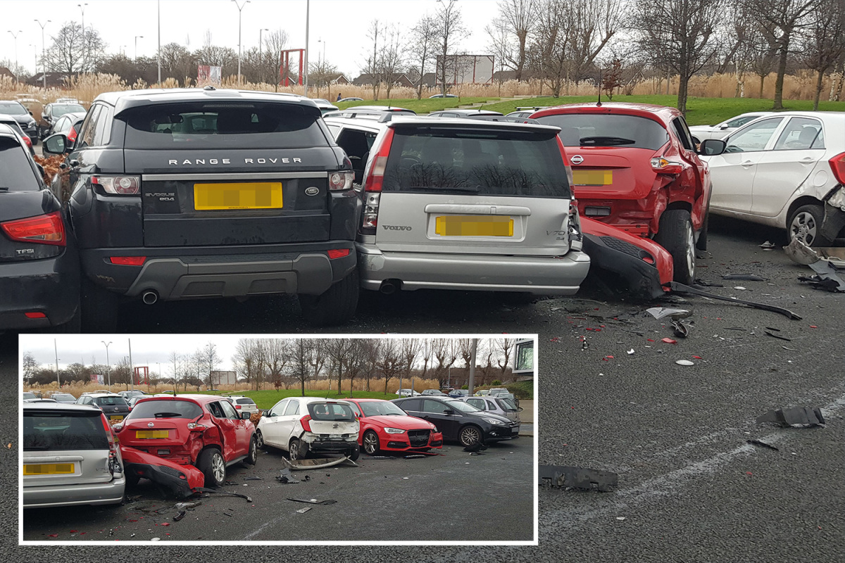 Shoferja shkatërron 4 makina duke dalë nga parkimi!!! (FOTO)