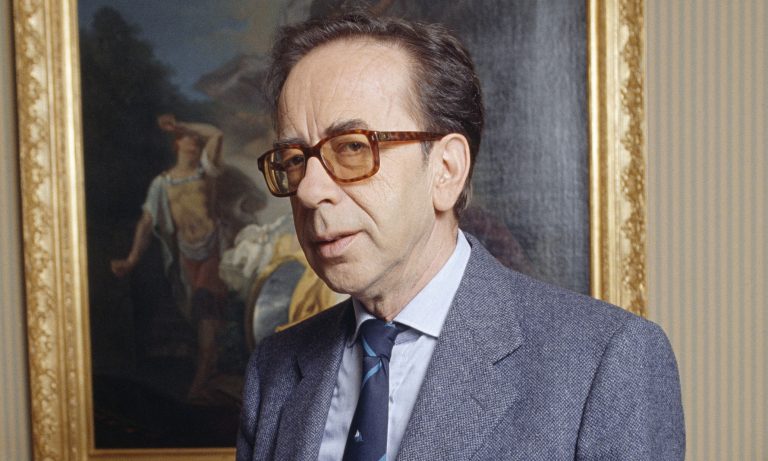 “Oficer i Madh i Legjionit të Nderit”, Franca i jep titullin e lartë shtetëror shkrimtarit Ismail Kadare