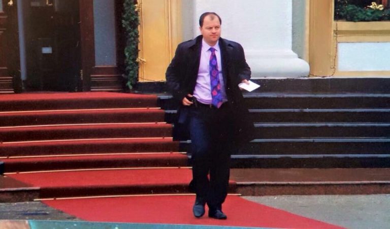 Maliqi: Rrëzimi i pemëve në Durrës e Tiranë le të jetë shenjë pozitive për rrëzimin e së keqes që drejton vendin