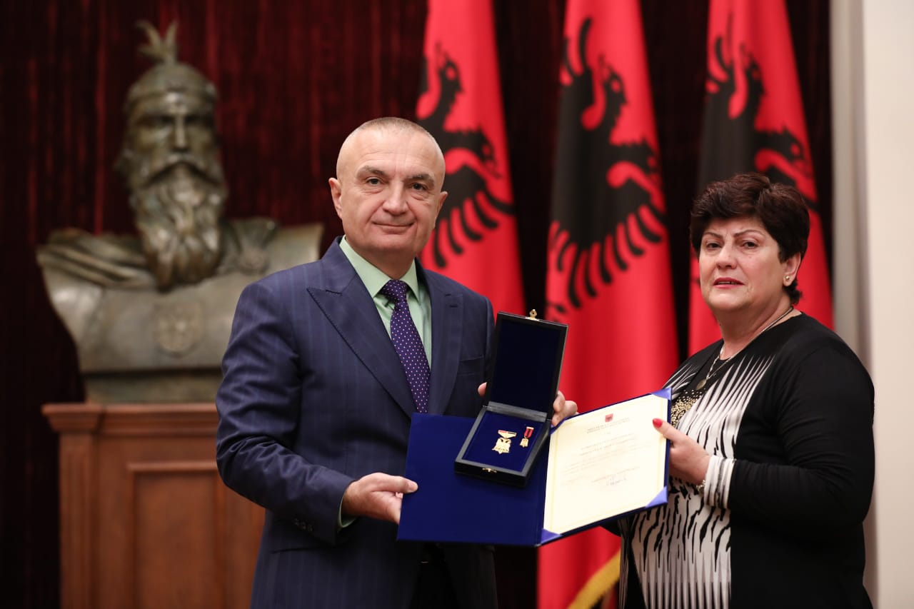 Meta vlerëson “Dëshmorin e Atdheut” Hamit Dollani me “Dekoratën e Artë të Shqiponjës”