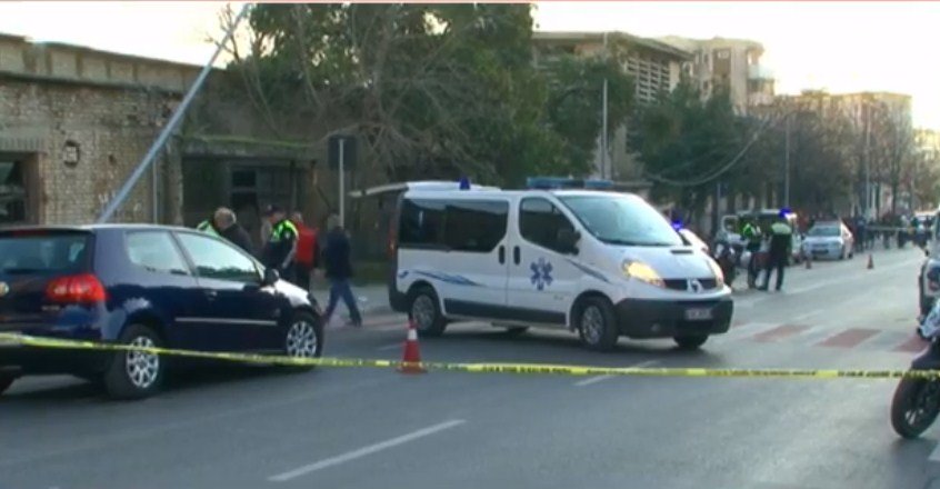 Aksident tragjik në Tiranë, humbin jetën dy kalimtarë (FOTO)