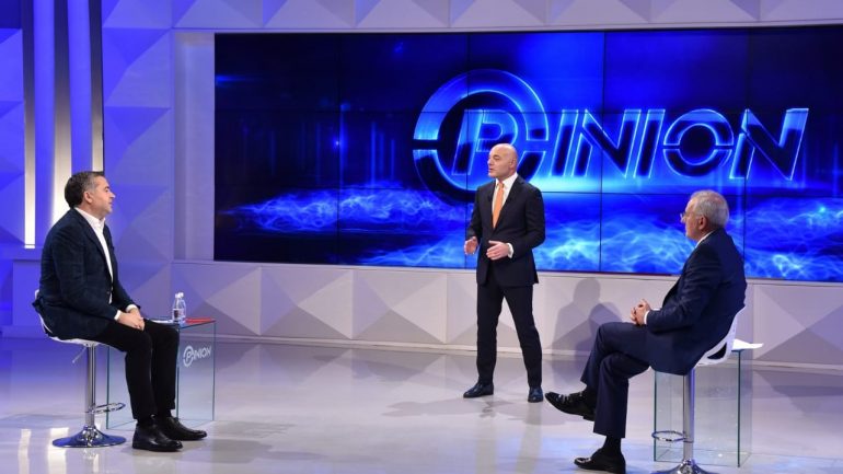 Turizmi në Durrës pas tërmetit, Klosi: Do ia dalim!  Xhaferri: Duhet drejtësi