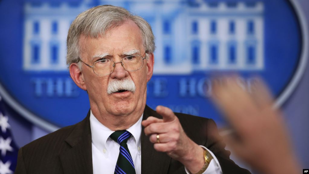Dëshmia e John Bolton-it mund të ndryshojë rrjedhën e gjyqit për shkarkimin e Trump