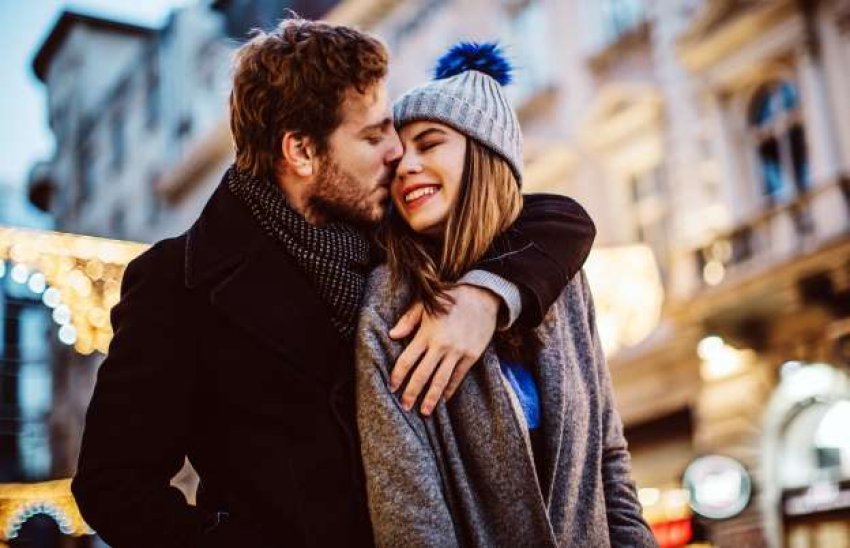 Studimi zbulon: Çfarë duan dhe pëlqejnë vërtet burrat te një grua