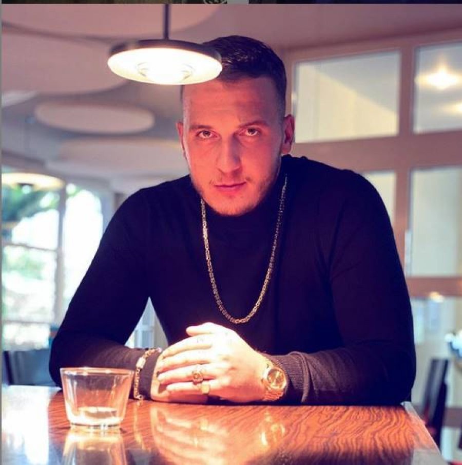 Mozzik përfundon në spital