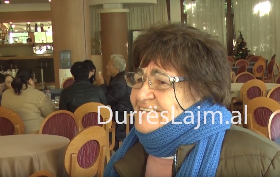 Të strehuar ende në hotele, banorët në Durrës: Nuk po gjejmë shtëpi me qira. Ku do shkojmë?! (VIDEO)