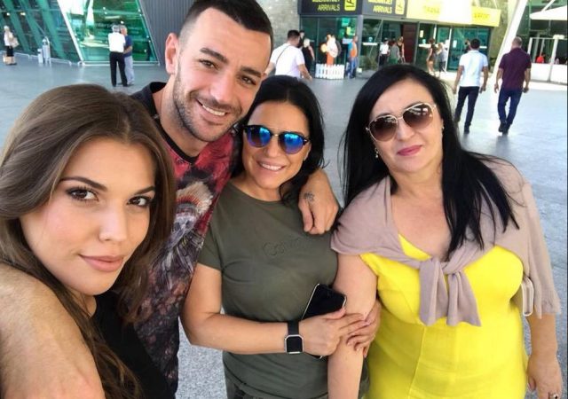 Stresi rikthehet me Kejsin… falë këmbënguljes së nënës së reperit