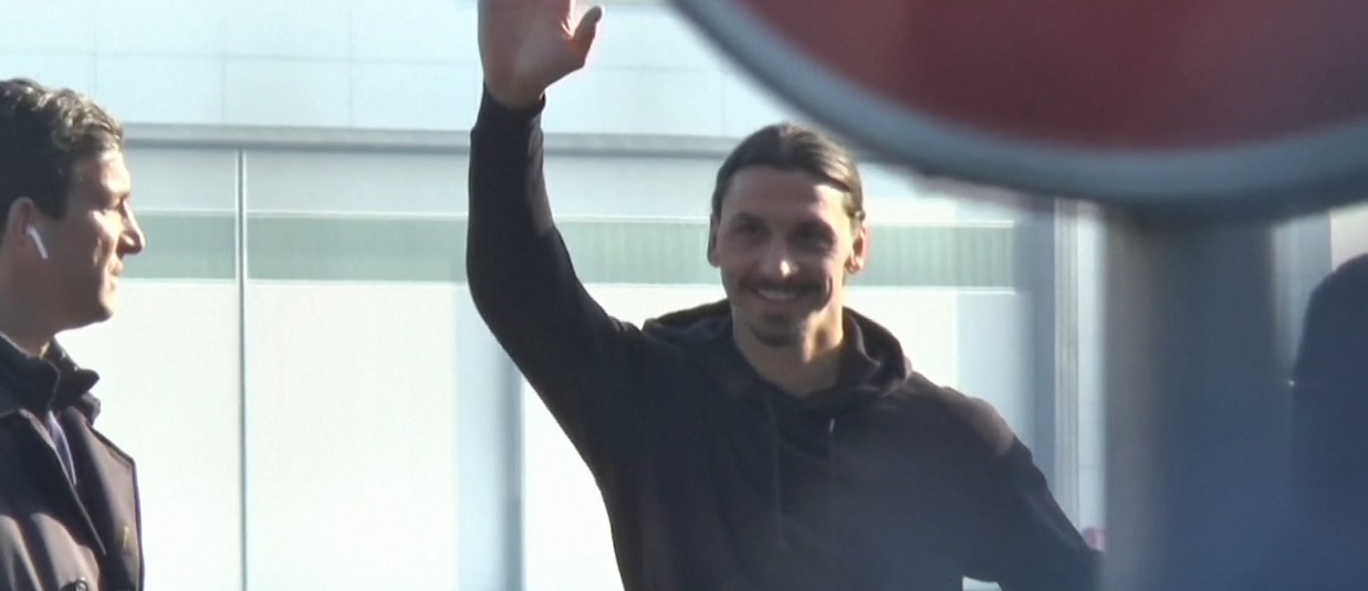 Ibrahimoviç mbërrin në Milano