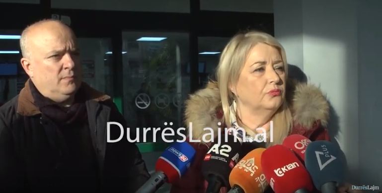 Drejtoresha Jani: Situata është nën kontroll në spitalin e Durrësit, aktiviteti vazhdon normalisht (VIDEO)