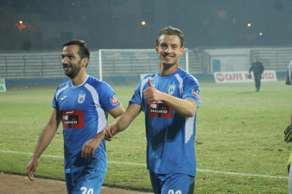 Kapiteni i Skënderbeut pranë kalimit te Teuta, kërkesë FSHF-së për të zgjidhur kontratën me korçarët