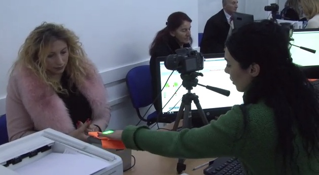 48 shërbime të Ministrisë së Brendshme kryhen online, Lleshaj: Revolucion i vërtetë