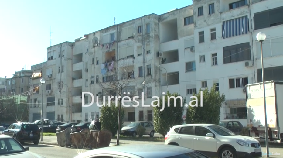 Durrës, ditë të trishta për banorët e prekur nga tërmeti, kanë vetëm një kërkesë drejtuar qeverisë (VIDEO)