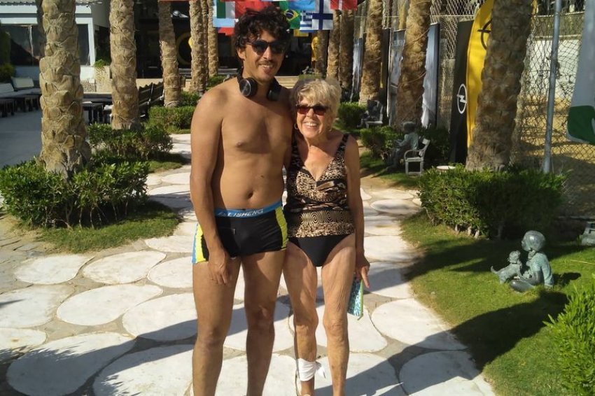 Pensionistja 80-vjeçare po planifikon martesën me të dashurin 35-vjeçar (FOTO)