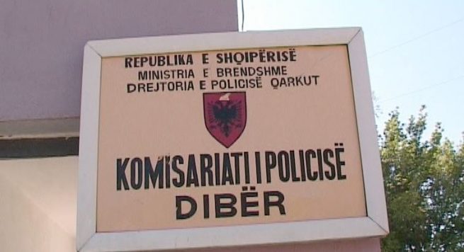 Dy persona plagosin efektivin e policisë pas sherrit