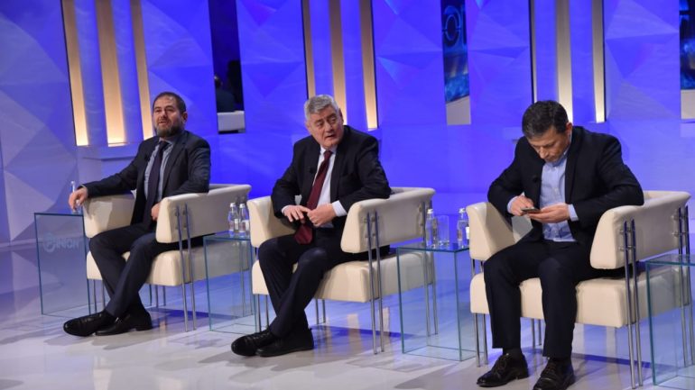 Lëshon gojën Shkullaku: Parlamenti sot, i tredhur. Ia ka marrë ko*et Edi Rama dhe ia ka shtrydh