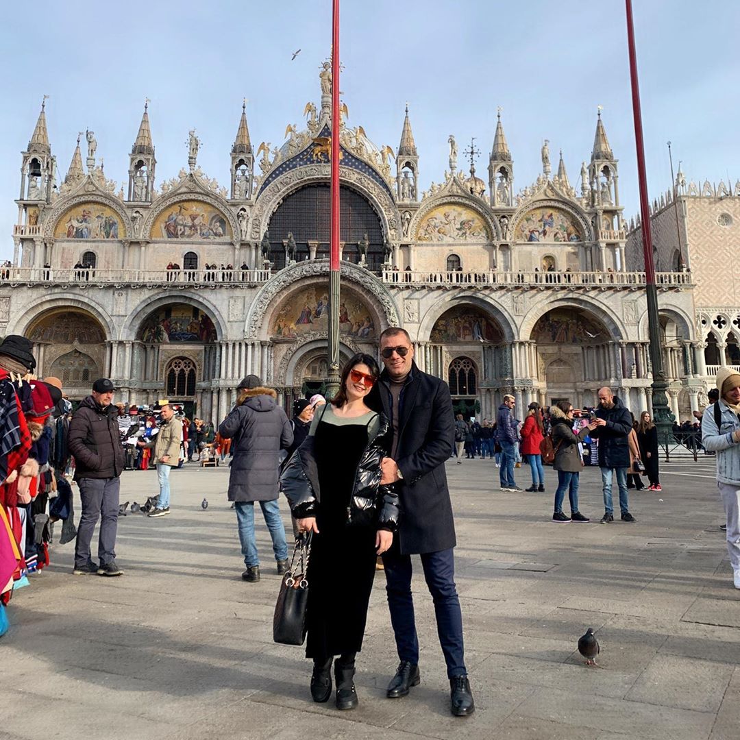 “Ti je bossi”, “Të dua”! Rudina Dembacaj publikon SMS-të me Mark Frrokun!