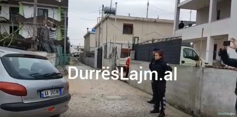 Pamje nga banesa e efektives së Durrësit ku ndodhi shpërthimi me tritol (VIDEO)