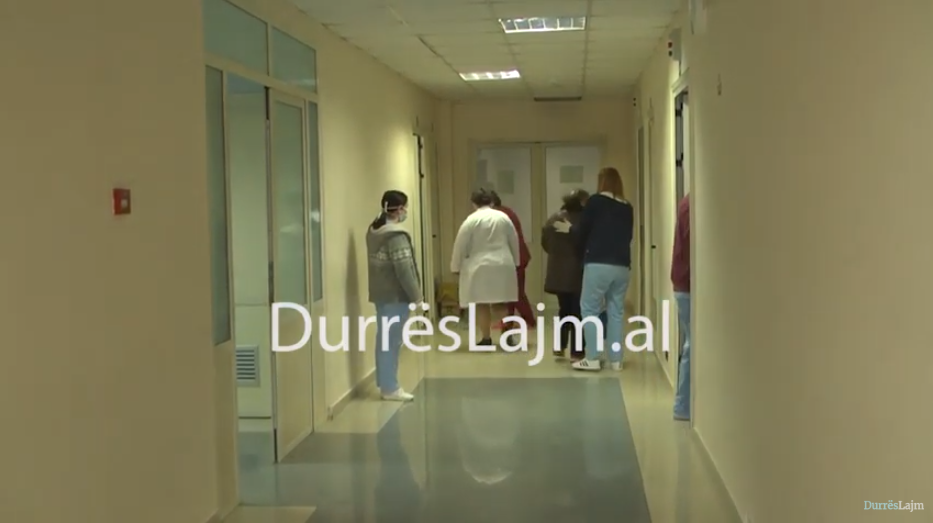 Pacientët në spitalin e Durrësit: Ajo që përjetuam mbrëmë më keq se tërmeti, por stafi ishte perfekt (VIDEO)
