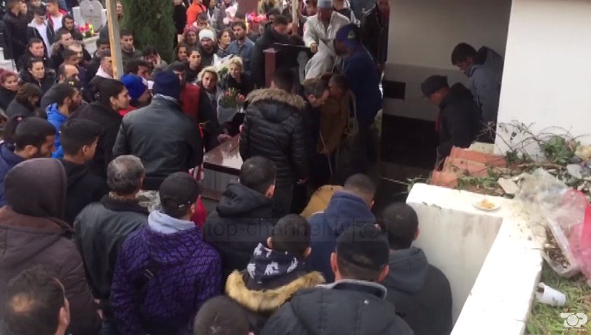 Nuk u lejua në varrimin e motrës/ Tenton për të dytën herë vetëvrasjen në burg Kovaçi