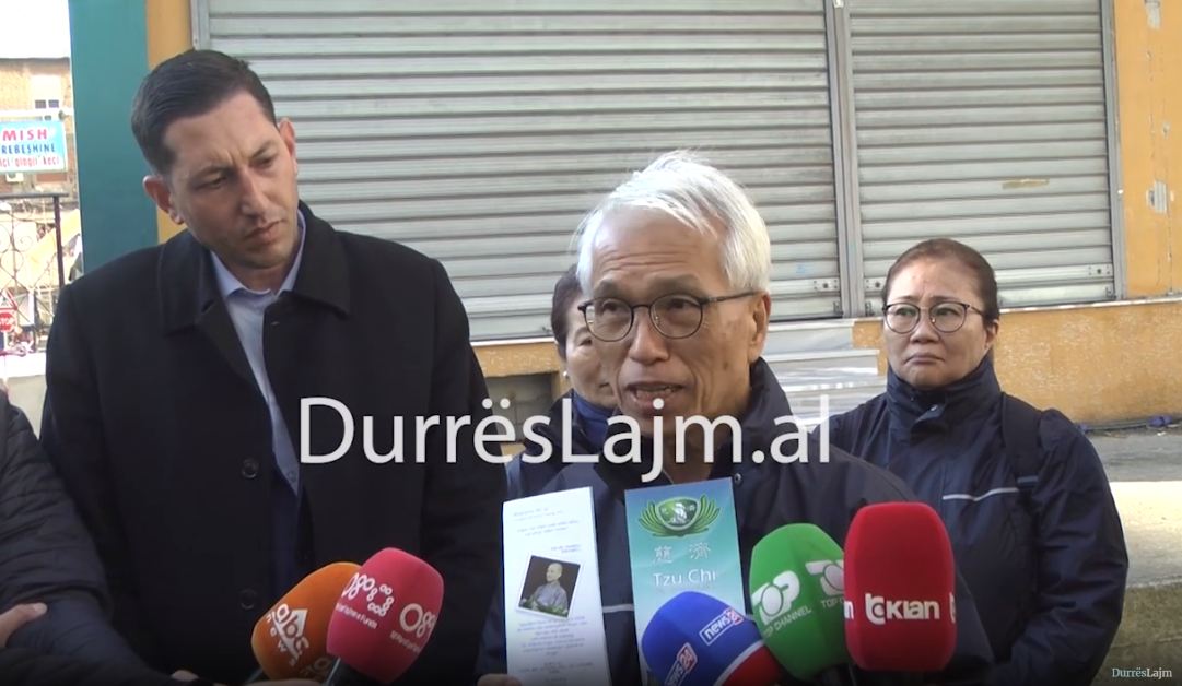 Aktivistë nga shtete të Azisë premtojnë ndihma për të prekurit nga tërmeti në Durrës (VIDEO)