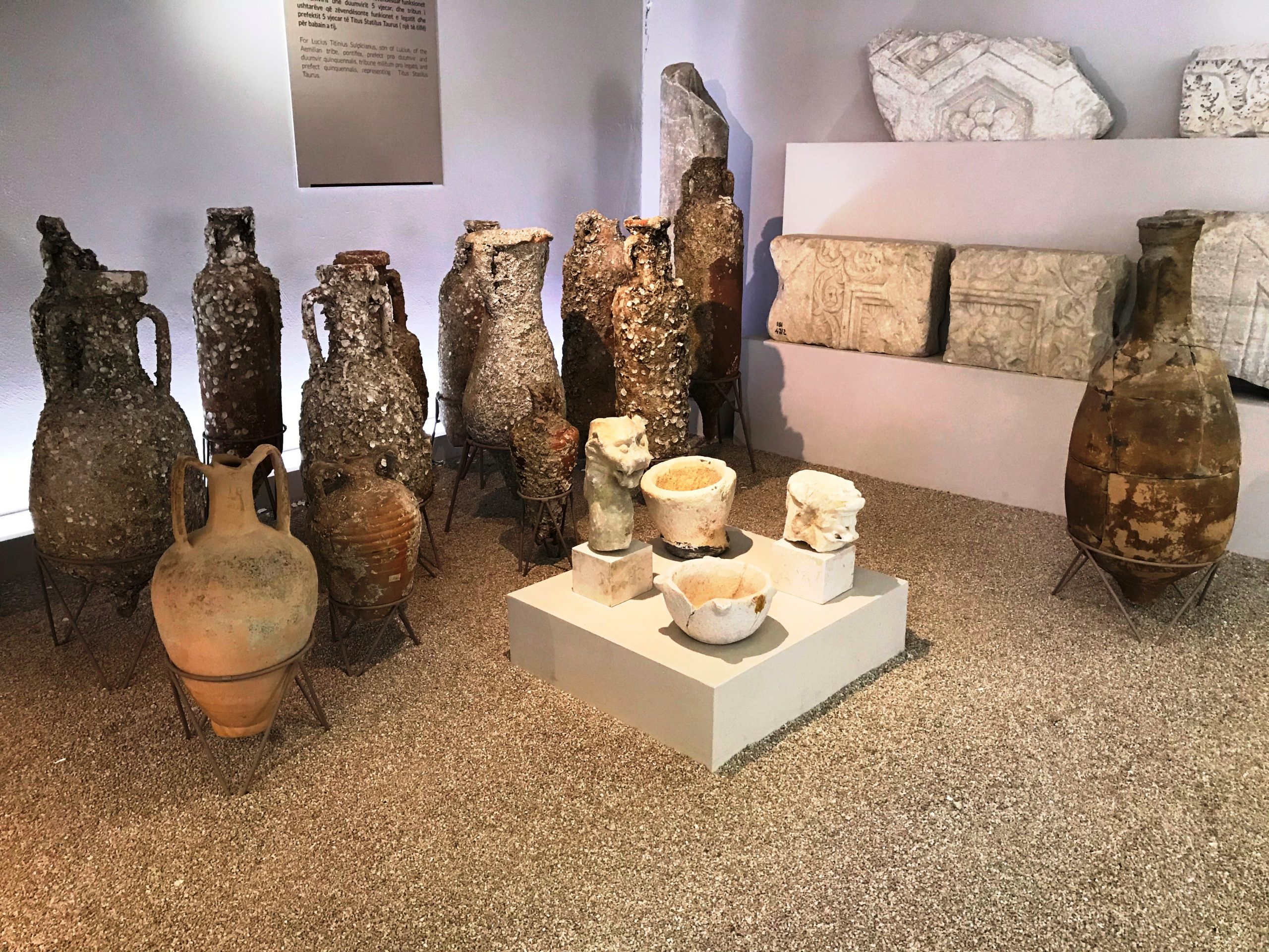 Muzeu Arkeologjik i Durrësit mirëpret dhjetra objekte nga zbulimet nënujore