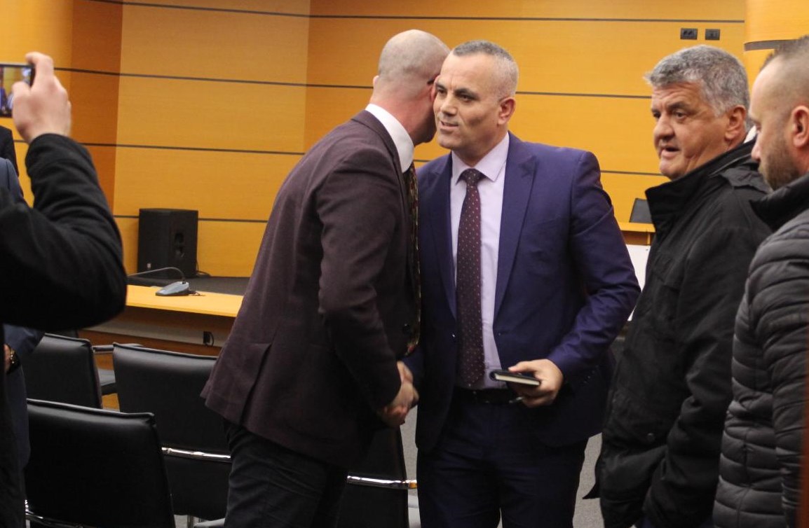 Ardi Veliu para Vettingut: Kam prenotuar apartament 79 mijë €, por jetoj me gruan me qira