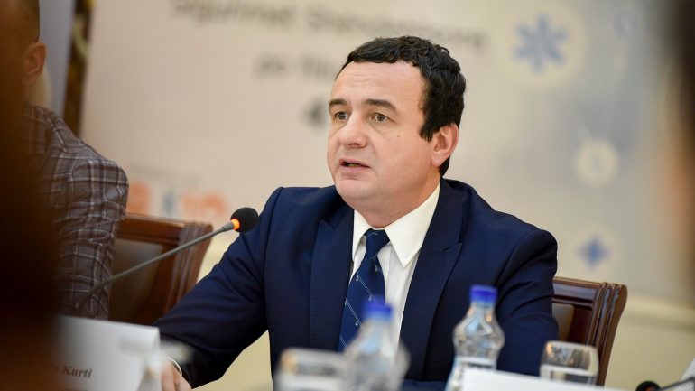 Kurti: Nënshkrimi i dy marrëveshjeve me Serbinë, pa autorizimin e qeverisë