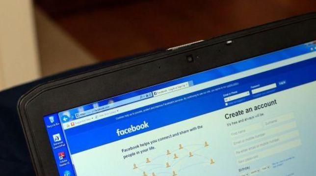 Rusia gjobit Twitter dhe Facebook për shkelje të ligjit të të dhënave personale