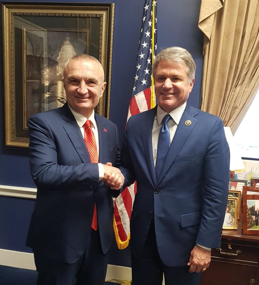 Meta takon kongresmenin McCaul: Lufta kundër terrorizmit, prioritet absolut