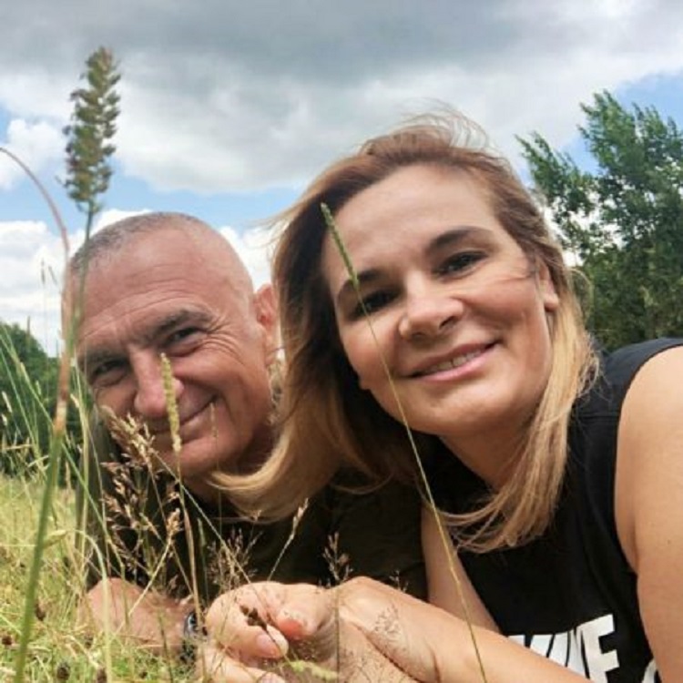 Presidenti Meta vjen me një mesazh të veçantë në festën e Shën Valentinit