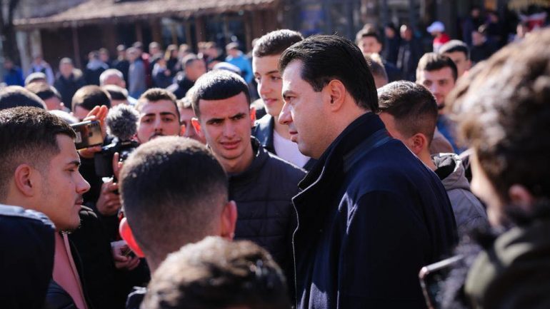 Basha nga Kukësi: Qeveria i ka lënë të rinjve vetëm emigrimin si mundësi