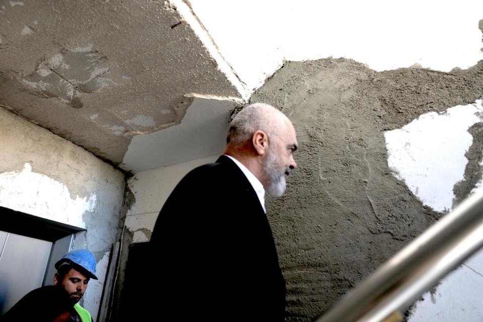 Rama në Durrës: Do sjellim punëtorë të huaj, këtu të gjithë duan rroga shteti