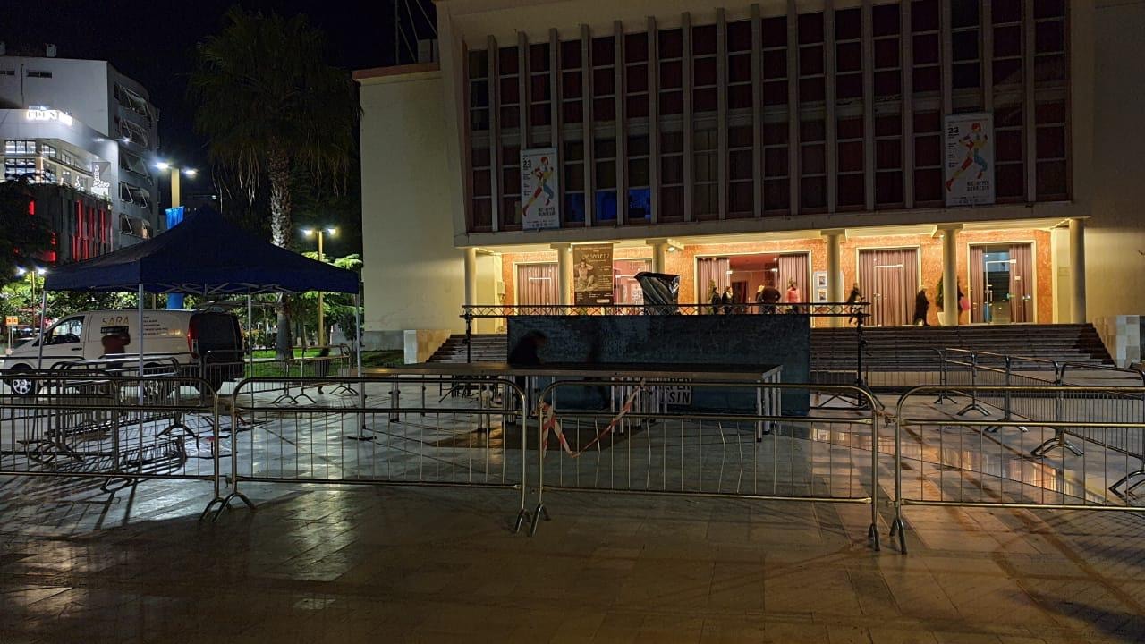 Maratona “Një hap për Durrësin”, çfarë po ndodh në sheshin kryesor të qytetit (FOTO)
