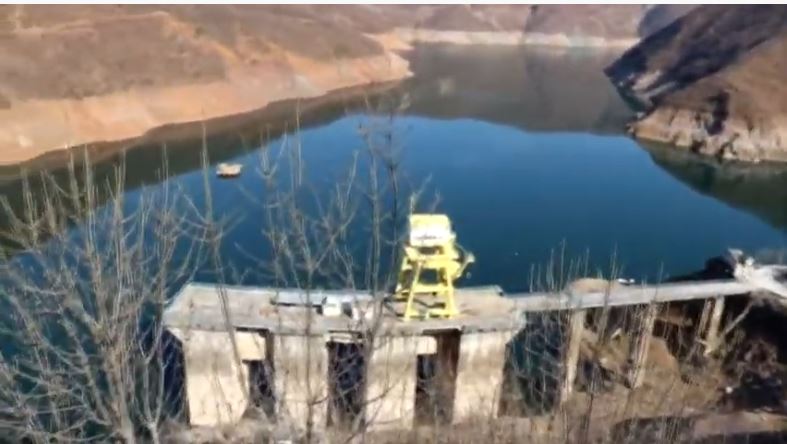 Mungesa e theksuar e shirave, niveli i liqenit të Fierzës nën kuotat optimale