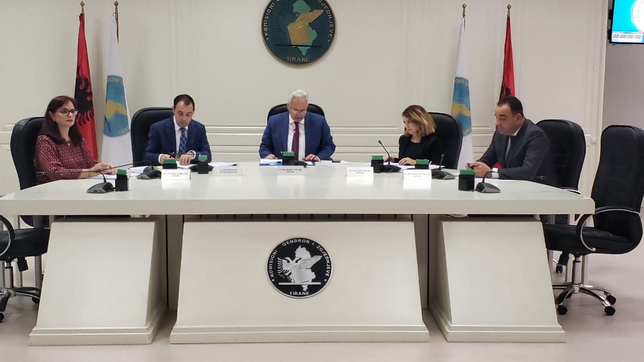 140 mln lekë për partitë politikë, ja sa përfiton PS, PD dhe LSI