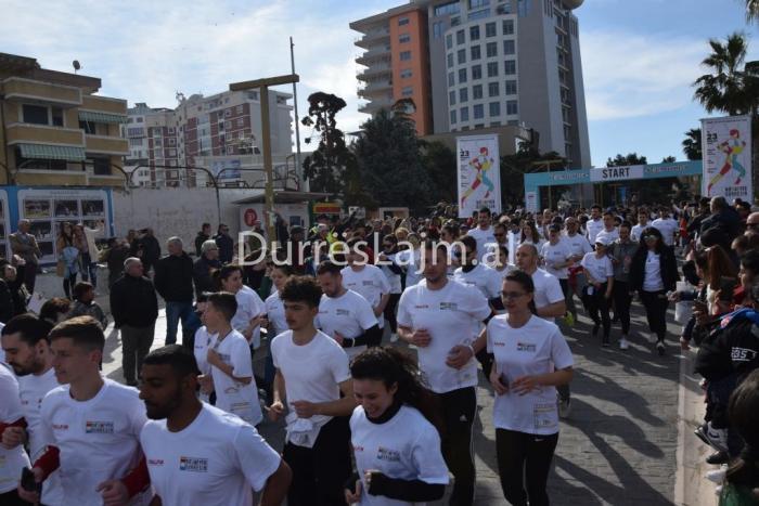 EMRAT/ Kush janë fituesit e maratonës “Një hap për Durrësin” (FOTO+VIDEO)