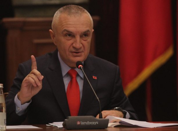 Meta: Më 2 mars ju pres në shesh, do lidhim besën për të shpartalluar oligarkët