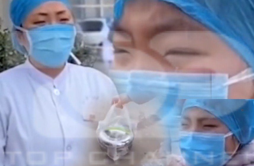 Video që po përlot botën/ Infermierja në Kinë nuk takon dot vajzën, e përqafon nga larg