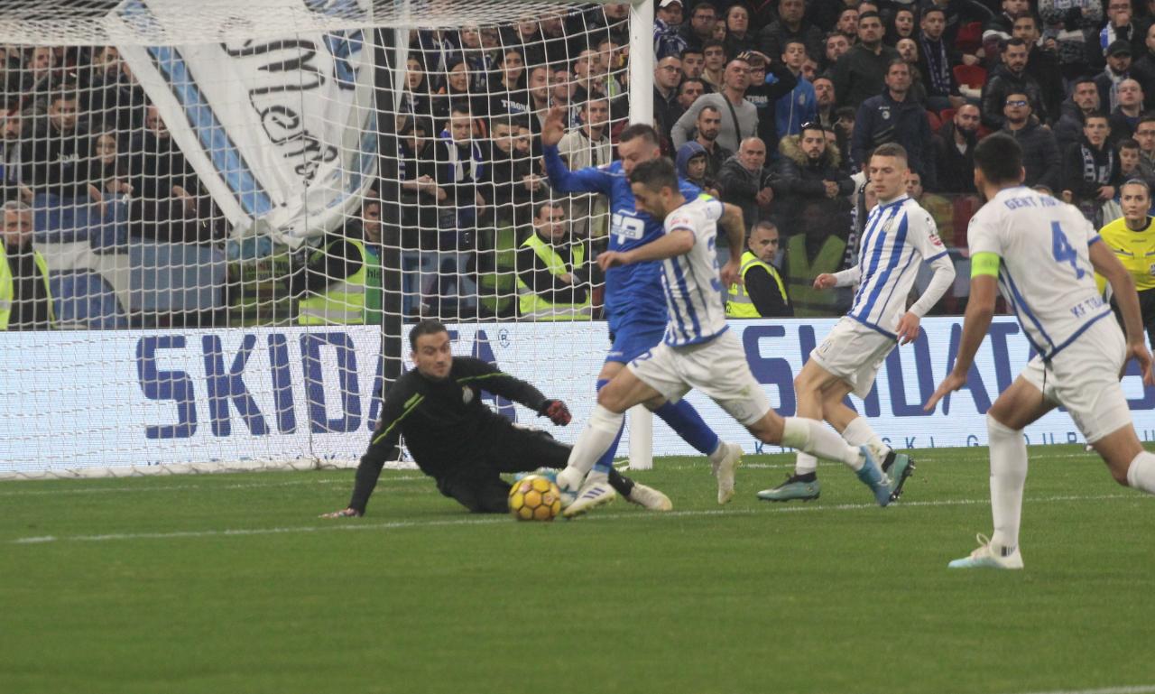 Tirana i kundërpërgjigjet durrsakëve: Deklaratë raciste dhe aspak etike nga Teuta