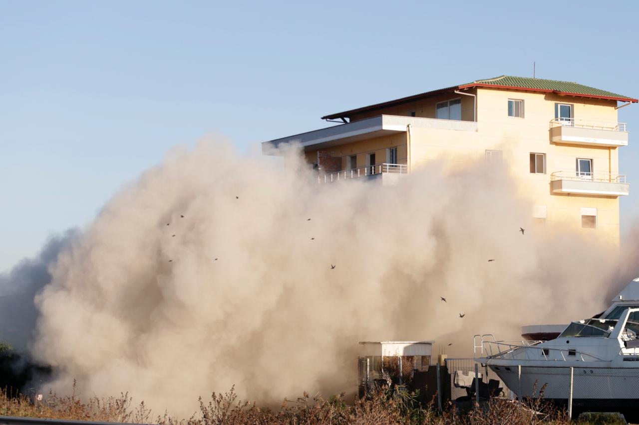 IKMT prish sot me 2 kg eksploziv një objekt 4-katësh në Durrës