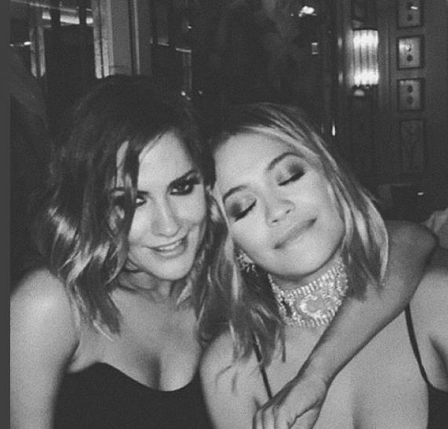 Vetëvrasja e prezantueses, Rita Ora poston mesazhin e dhimbshëm dhe apelon për më shumë kujdes