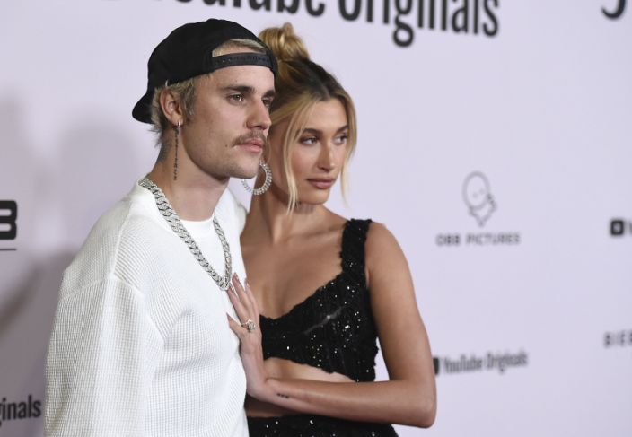 Hailey Baldwin flet për çrregullimin e saj gjenetik: Boll më tallët
