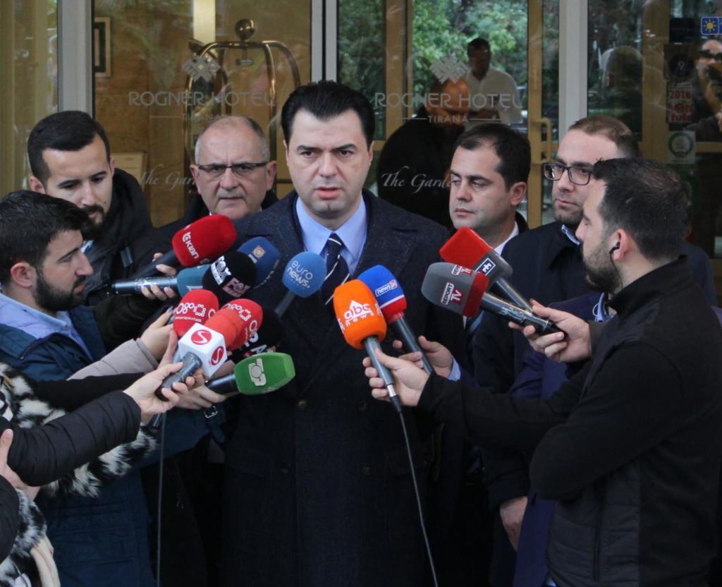 “Vendi është në kolaps total”/ Basha flet pas takimit me Komisionin e Venecias